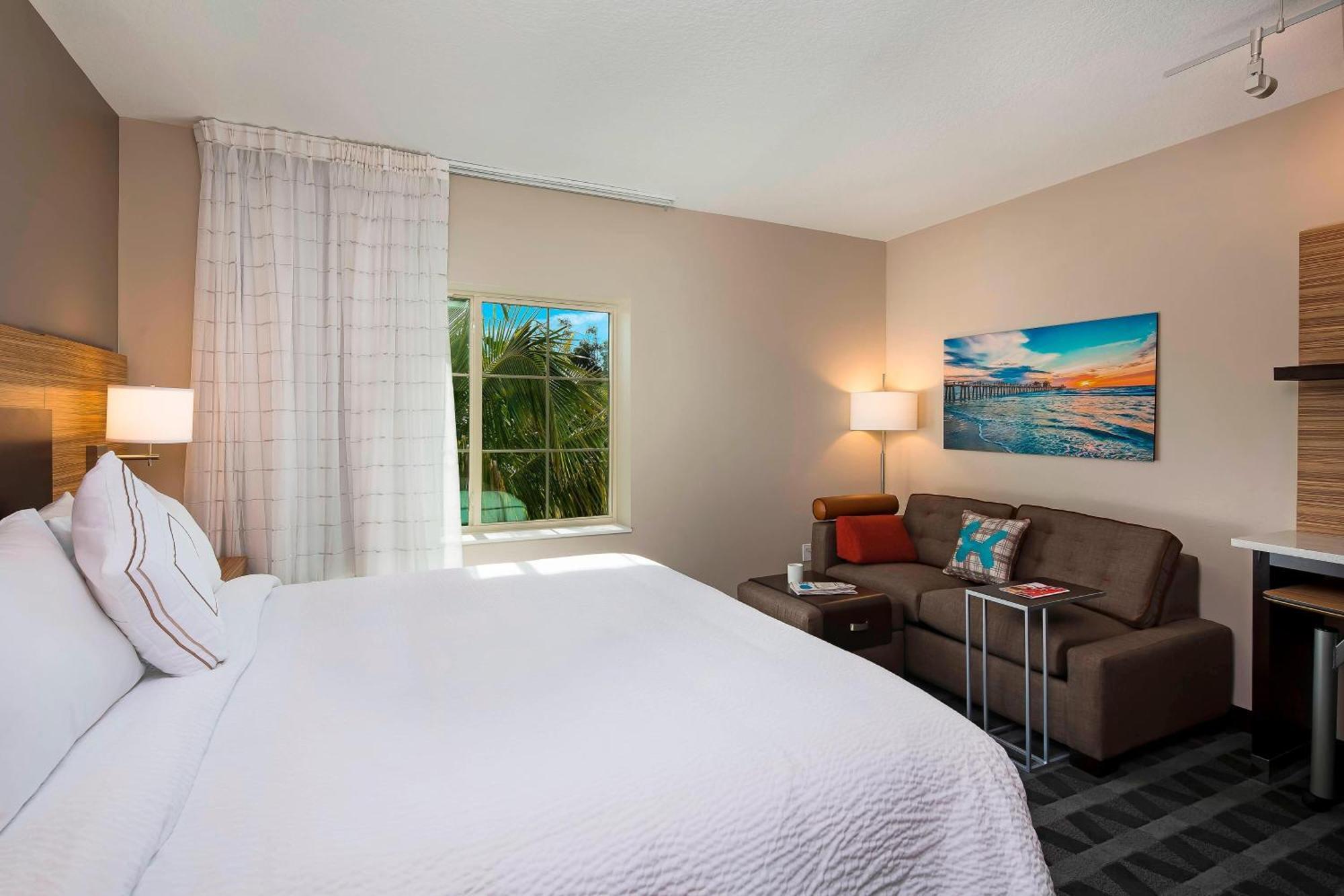 Towneplace Suites By Marriott Fort Myers Estero Exterior photo