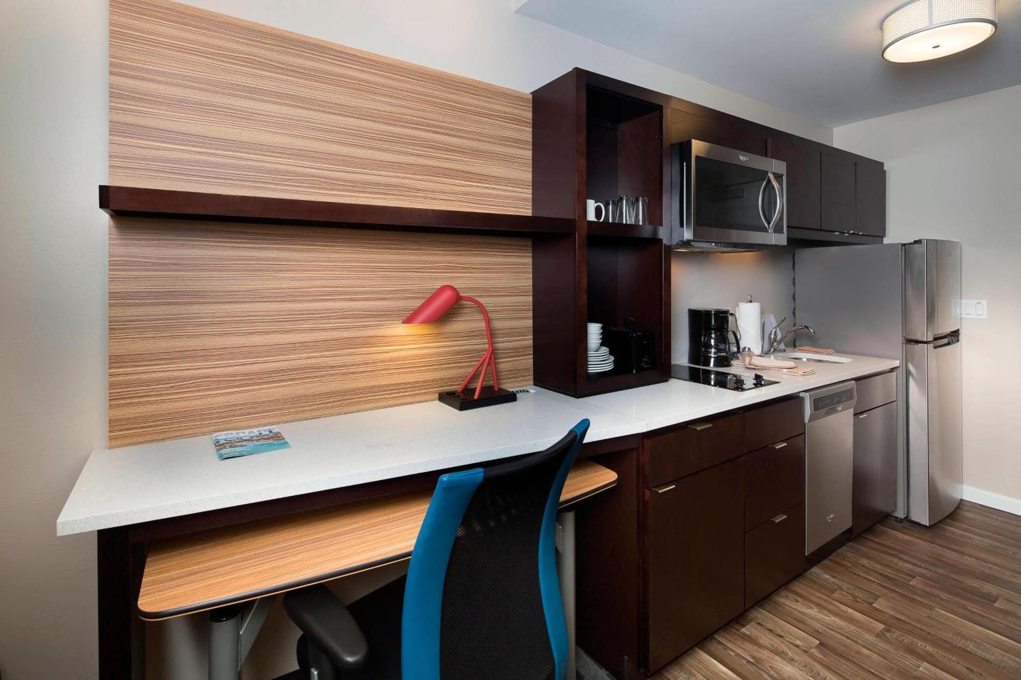 Towneplace Suites By Marriott Fort Myers Estero Exterior photo